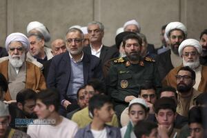 دیدار اقشار مختلف مردم در روز مبعث پیامبر اعظم (صلّی‌الله‌علیه‌و‌آله) با رهبر انقلاب