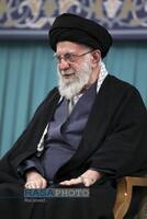 دیدار اقشار مختلف مردم در روز مبعث پیامبر اعظم (صلّی‌الله‌علیه‌و‌آله) با رهبر انقلاب