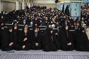 دیدار اقشار مختلف مردم در روز مبعث پیامبر اعظم (صلّی‌الله‌علیه‌و‌آله) با رهبر انقلاب