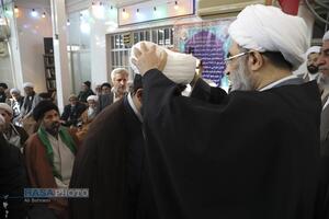 مراسم عمامه گذاری جمعی از طلاب حوزه علمیه قم در روز مبعث