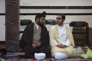 مراسم عمامه گذاری جمعی از طلاب حوزه علمیه قم در روز مبعث