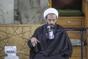 یادبود شهید علی اکبر حسین‌زاده دادستان اسفراین در مدرسه علمیه معصومیه