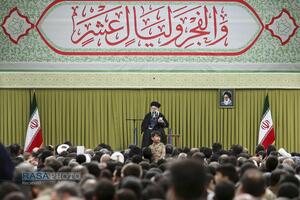 دیدار اقشار مردم در آغاز دهه مبارکه فجر با رهبر معظم انقلاب