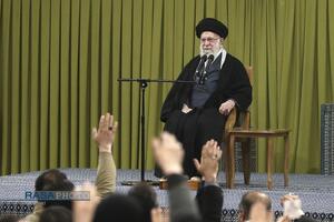 دیدار اقشار مردم در آغاز دهه مبارکه فجر با رهبر معظم انقلاب