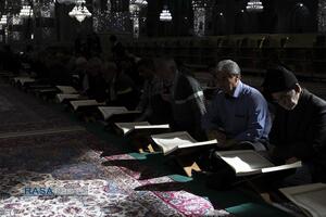 ترتیل خوانی قرآن کریم در حرم مطهر رضوی