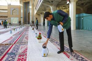 ضیافت افطار در صحن ملکوتی حرم کریمه اهلبیت (س)