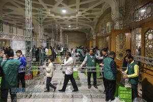 ضیافت افطار در صحن ملکوتی حرم کریمه اهلبیت (س)