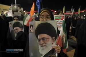 تجمع مردم انقلابی و ولایتمدار قم در حمایت از نظام مقدس اسلامی و محکومیت تجاوز دشمن آمریکایی و صهیونیستی به کشور
