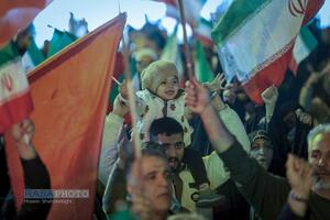 تجمع مردم انقلابی و ولایتمدار قم در حمایت از نظام مقدس اسلامی و محکومیت تجاوز دشمن آمریکایی و صهیونیستی به کشور