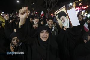 خروش انتقامی مردم قم در شب عزاداری شهادت امام خامنه‌ای (قدس‌سره)