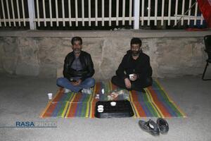 از افطار تا سحر، پاسداری تاریخی مردم از انقلاب