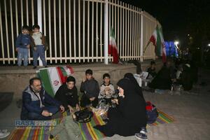 از افطار تا سحر، پاسداری تاریخی مردم از انقلاب