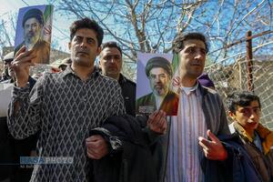 پرواز مادر شهید، به سوی فرزند شهیدش