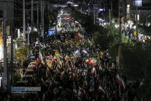 تجمع مردم قم در شب اربعین شهادت رهبر انقلاب اسلامی