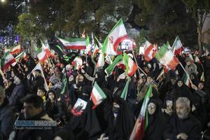 تجمع مردم قم در شب اربعین شهادت رهبر انقلاب اسلامی