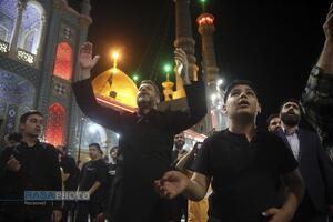 اجتماع هیئات مذهبی قم با شعار «مسلم دیگر تنها نخواهد ماند» در حرم مطهر