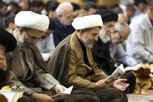 مراسم قرائت دعای عرفه در حرم کریمه اهل‌بیت (س)