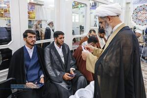 جشن عمامه‌گذاری طلاب در روز عید غدیر
