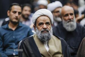 آئین سیاه پوشان عزای حسینی و رونمایی از اثر 