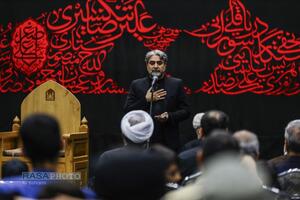آئین سیاه پوشان عزای حسینی و رونمایی از اثر 