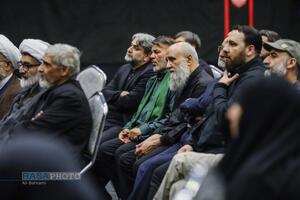 آئین سیاه پوشان عزای حسینی و رونمایی از اثر 
