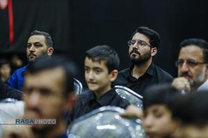 آئین سیاه پوشان عزای حسینی و رونمایی از اثر 