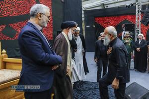آئین سیاه پوشان عزای حسینی و رونمایی از اثر 
