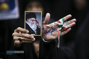 دومین شب مراسم عزاداری حضرت اباعبدالله الحسین (ع) از طرف رهبر انقلاب