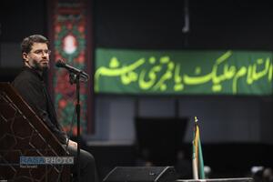 مراسم عزاداری شب تاسوعا در جوار محل شهادت رهبر شهید انقلاب اسلامی