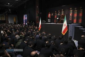 مراسم عزاداری شب عاشورای حسینی در جوار محل شهادت قائد شهید