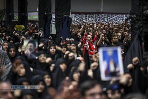 مراسم عزاداری شام غریبان حسینی در جوار محل شهادت قائد شهید