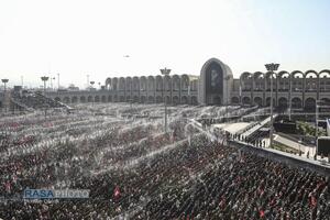 اقامه نماز بر پیکر رهبر شهید انقلاب