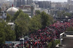 تشییع تاریخی رهبر شهید انقلاب در تهران -۲