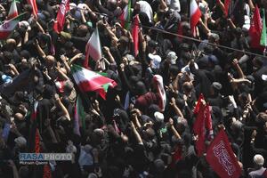 تشییع تاریخی رهبر شهید انقلاب در تهران -۲