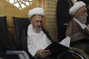 بزرگداشت امام شهید از سوی رهبر معظم انقلاب در حرم کریمه اهل‌بیت (س)