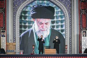مراسم بزرگداشت امام شهید از سوی رهبر معظم انقلاب اسلامی