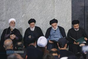 دومین شب مراسم بزرگداشت امام شهید از سوی رهبر معظم انقلاب
